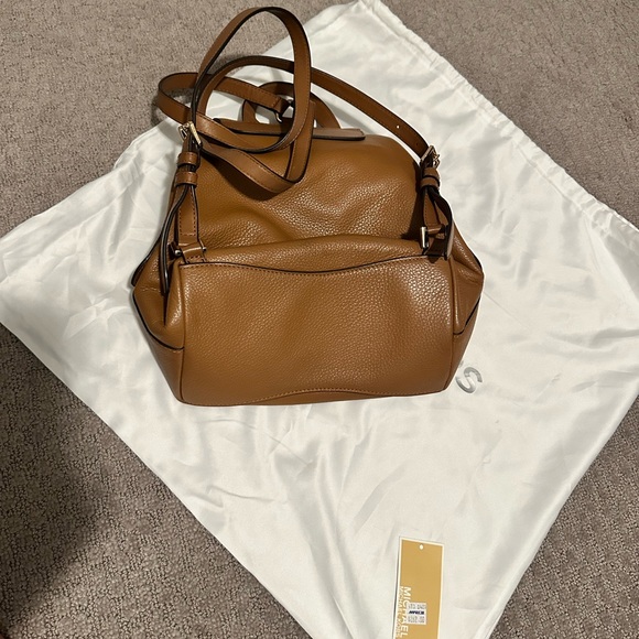 Michael Kors Raven Medium Backpack Pebbled Leather with Dust Bag - Picture 6 of 17